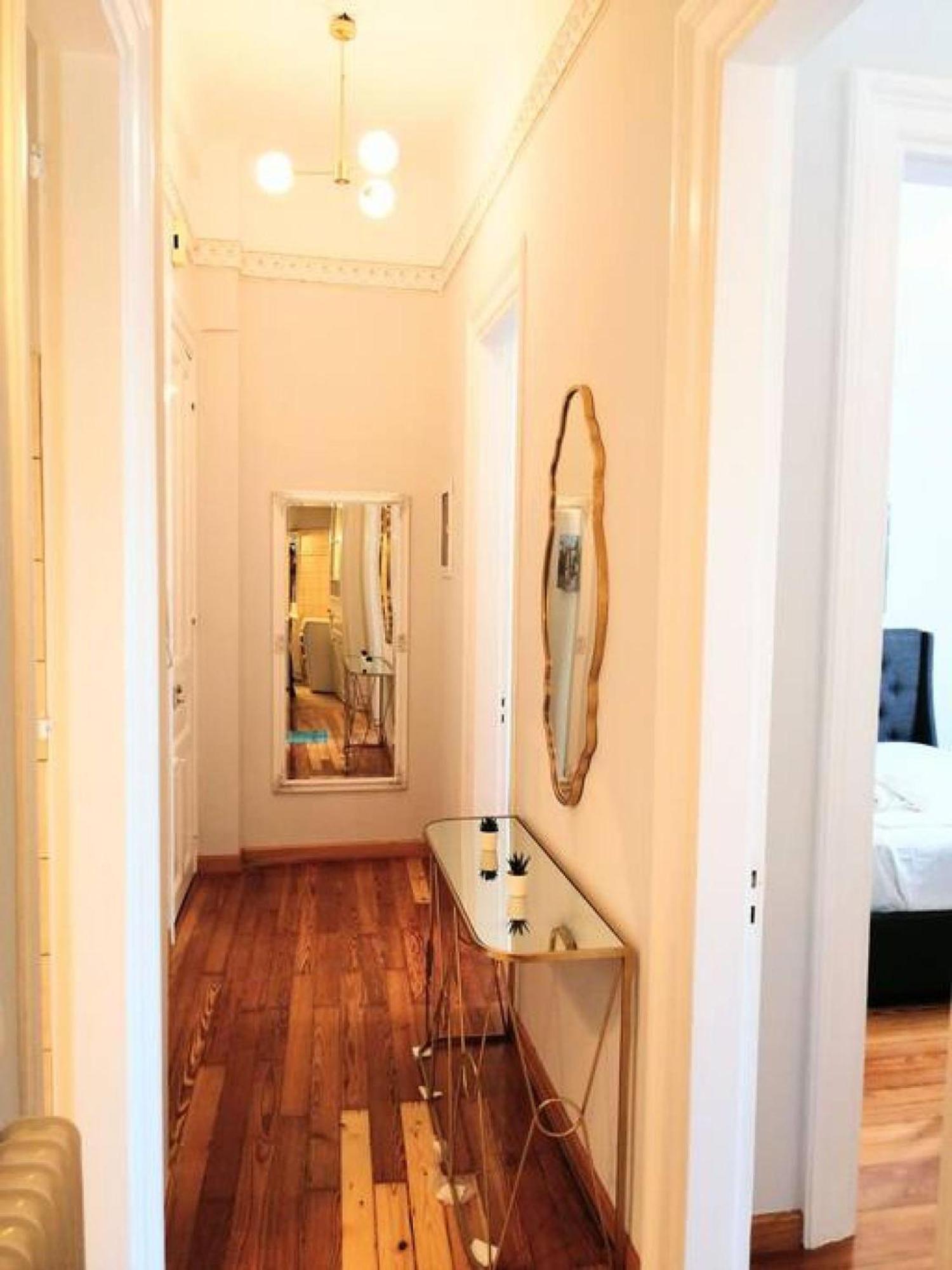Elegant Apartment Under The Acropolis Atenas Exterior foto